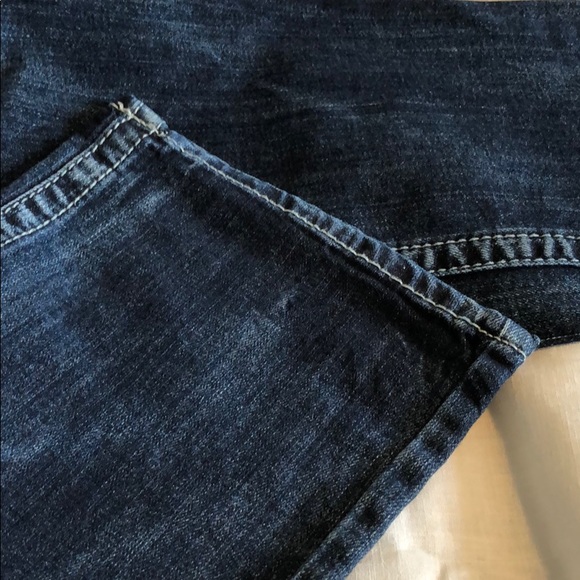 Silver Jeans - Picture 2 of 5